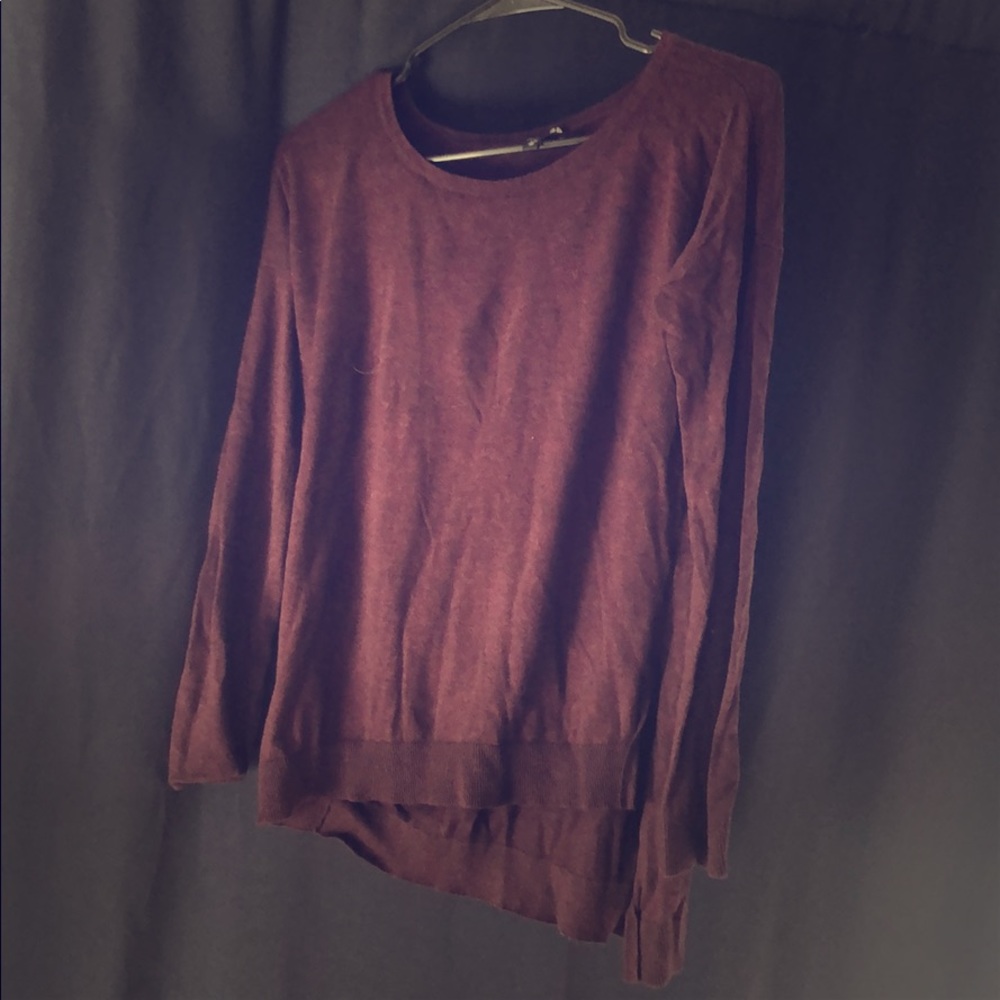 Thin sweater